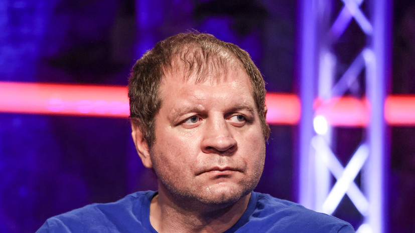 Александр Емельяненко начал ходить после операции на позвоночнике