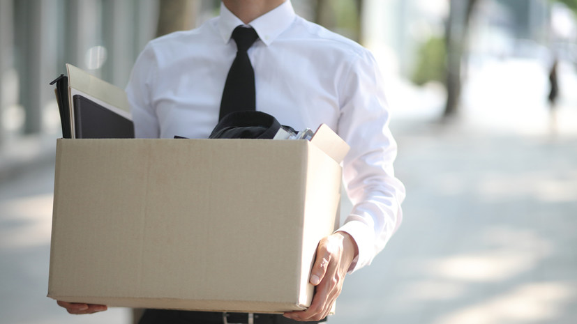 Доцент Балынин: россияне могут получить больничный в случае увольнения