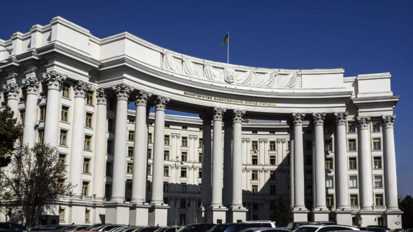 Сибига заявил о высылке двух венгерских дипломатов