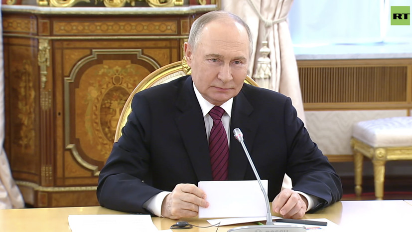 «Выступаем с единых позиций по большинству вопросов»: Путин — на встрече с президентом Зимбабве