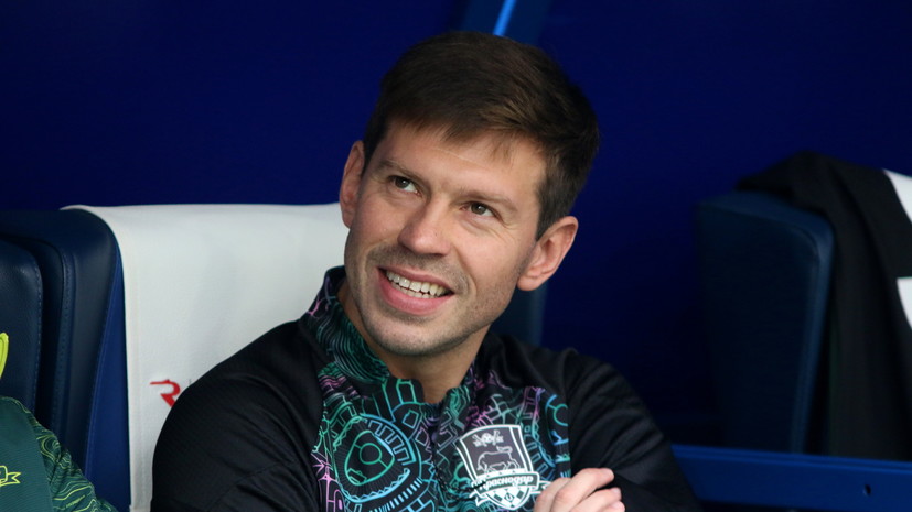 Смолов назвал слухами информацию о завершении карьеры летом