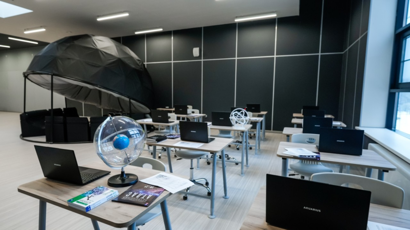 Четверо школьников из Подмосковья взяли награды на Азиатской олимпиаде по физике