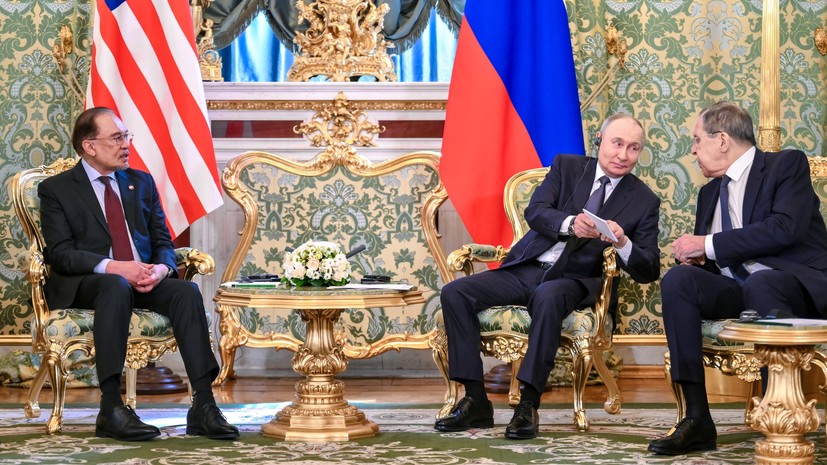 Путин начал переговоры с премьер-министром Малайзии Анваром Ибрагимом
