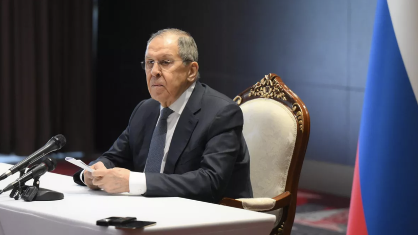 Лавров отверг возможность присутствия иностранных военных сил на Украине