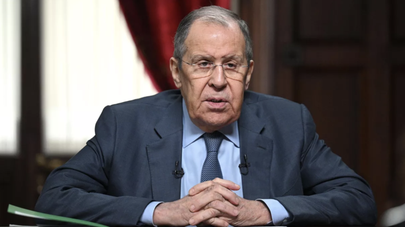Лавров: иногда заявления Макрона «умом понять невозможно»