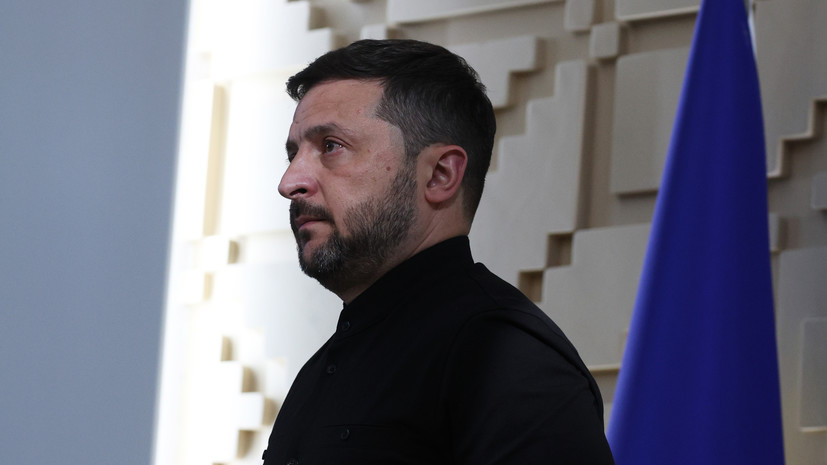 Политолог: Зеленский будет и дальше ломать комедию