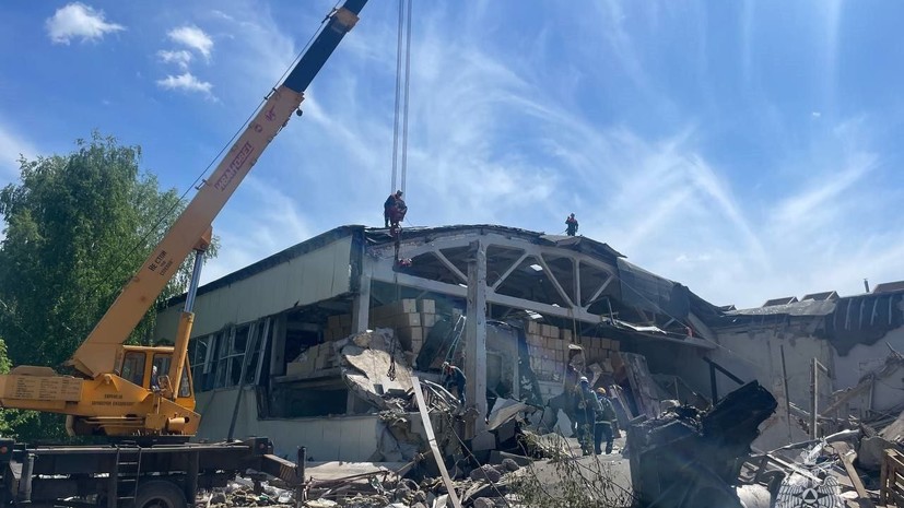 Три человека находятся в реанимации после взрыва на предприятии в Башкирии