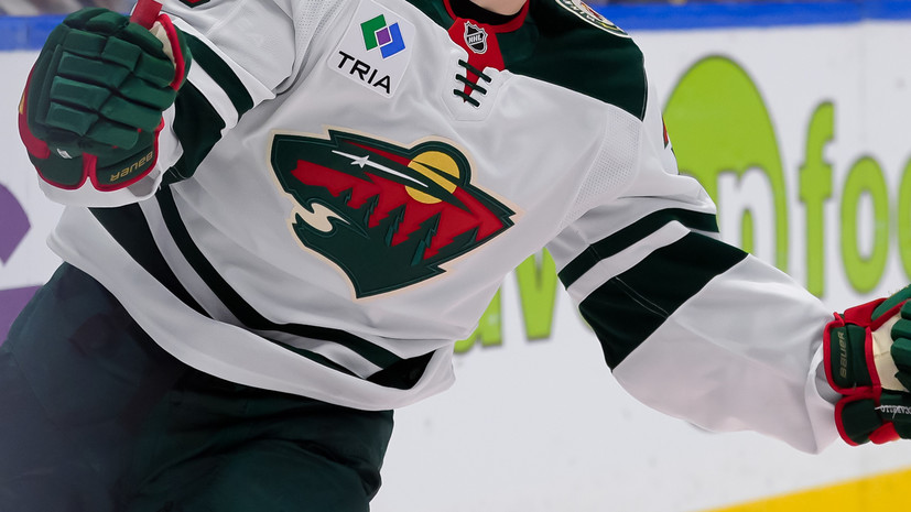 «Миннесота» подписала контракт с российским хоккеистом Юровым