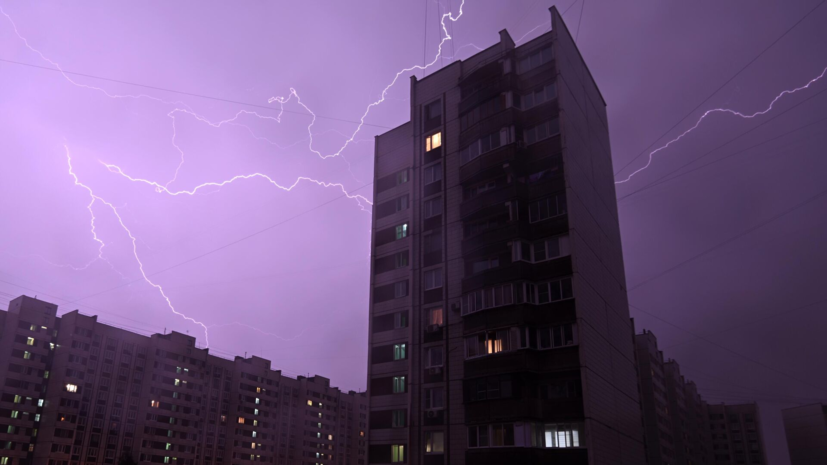 Жителей Москвы предупредили об ожидающейся грозе до конца дня 18 мая