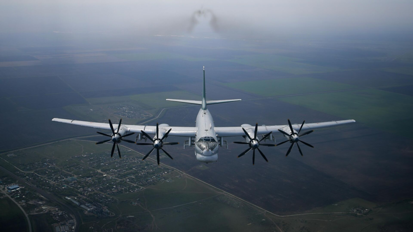 Два ракетоносца ТУ-95МС выполнили полёт над нейтральными водами Баренцева моря