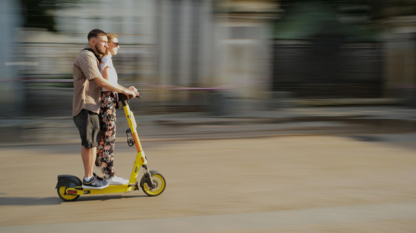 Специалист Дёмина: от действий самокатчика зависит безопасность окружающих