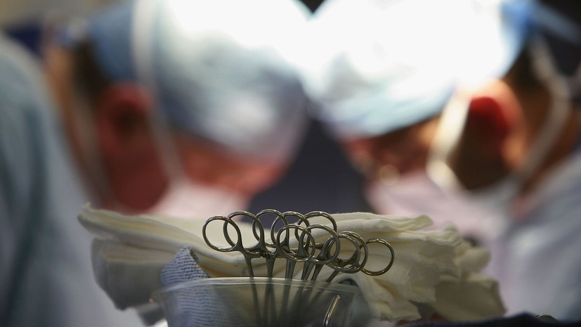 В Тюмени врачи прооперировали ребёнка со сросшимися пальцами