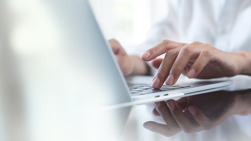 В NEWS.ru рассказали, о чём пишет награждённая медалью «Защитнику Отечества» корреспондент Катаева