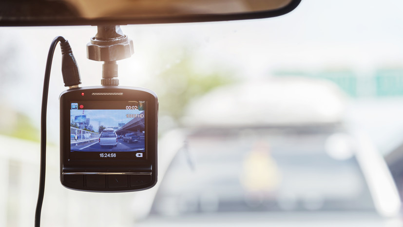 Автоюрист Радько рассказал, когда могут выписать штраф за видеорегистратор