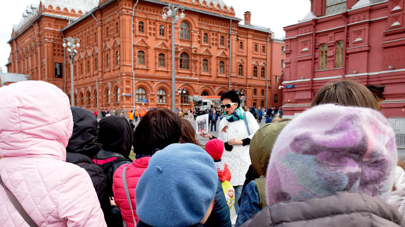 Московские гиды провели 100 тысяч экскурсий с января