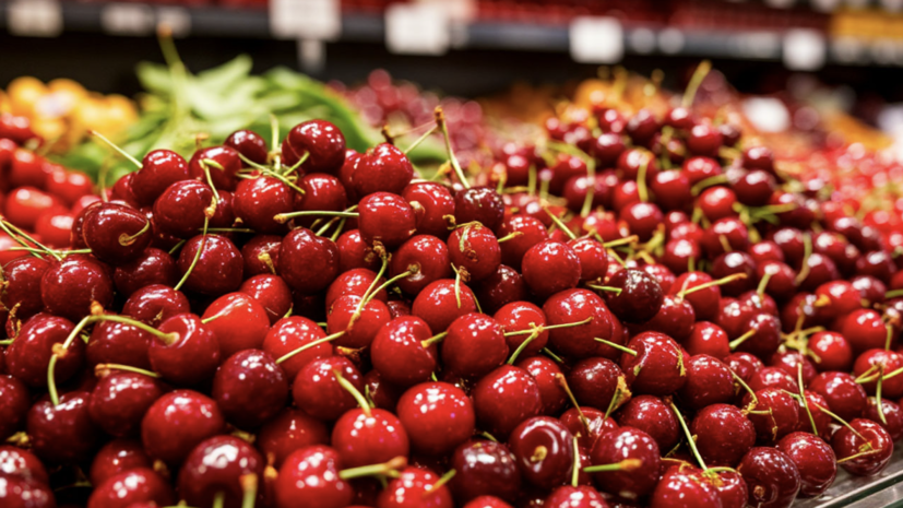Экономист Кульбака прокомментировал динамику цен на черешню в Подмосковье