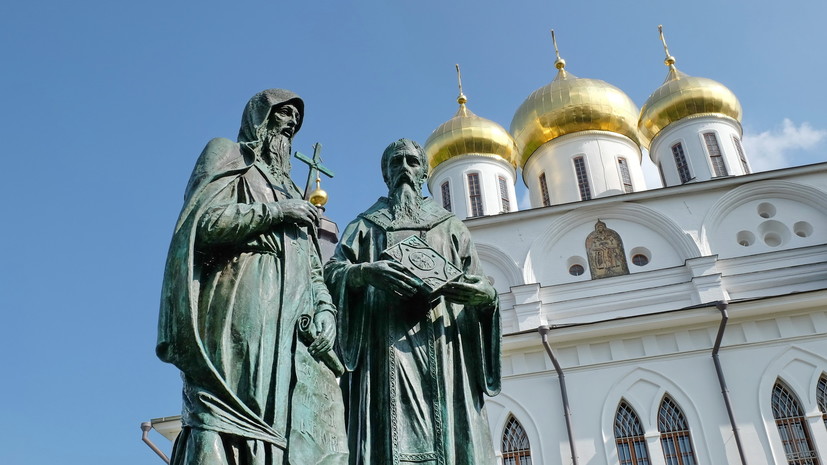 «Речь формирует наш портрет»: филолог — об изменениях в русском языке и влиянии нейросетей на уровень грамотности
