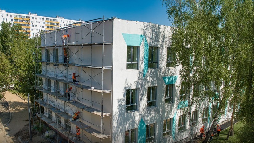 В Москве началась модернизация ещё 100 зданий школ