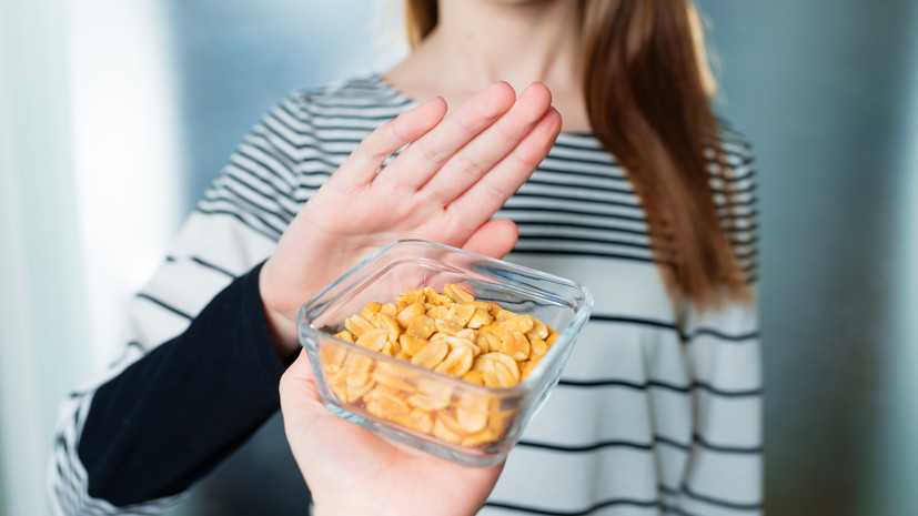 Врач Суворова: аллергия на орехи может развиться во взрослом возрасте
