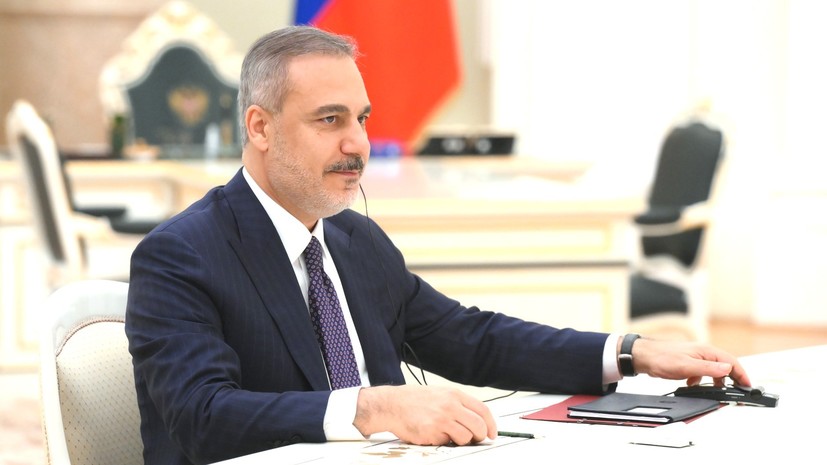 Hurriyet: Фидан в Москве вновь предложит Турцию площадкой переговоров по Украине