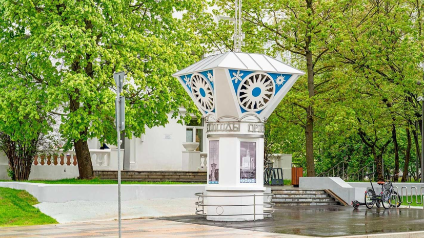 На ВДНХ воссоздали историческую метеобудку по архивным фото