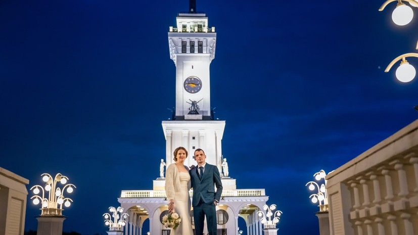 На Северном речном вокзале Москвы вновь проводят брачные церемонии