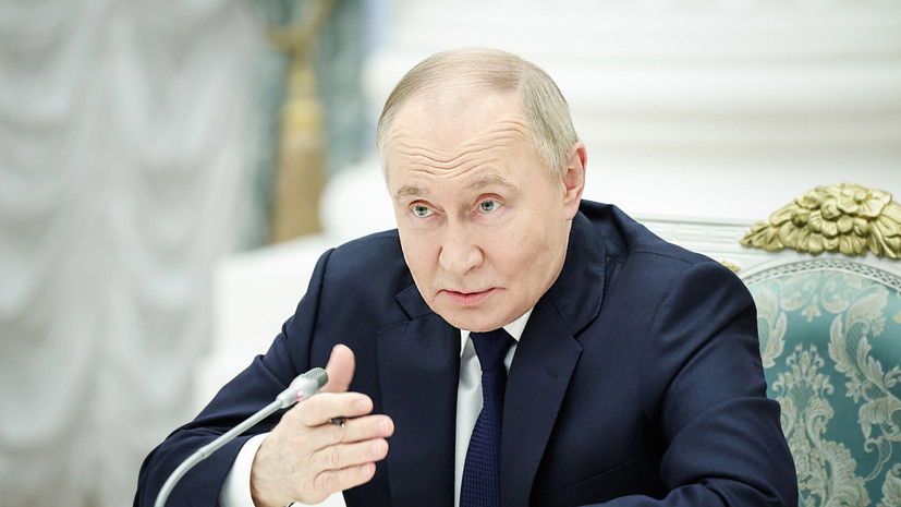 Путин: правящие элиты на Западе превращают в декорации права и свободы людей