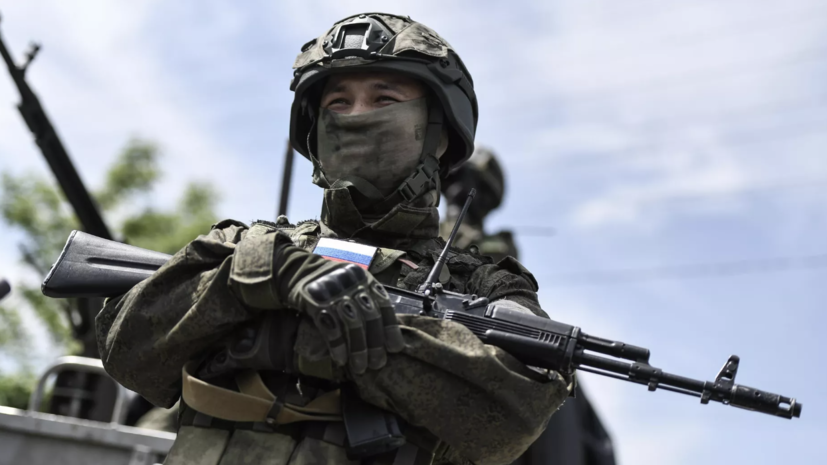 Медведев: почти 175 тысяч контрактников уже прибыли в воинские части