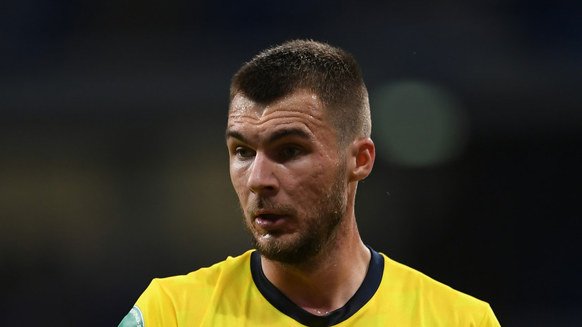 Комличенко согласовал трёхлетний контракт с «Локомотивом»