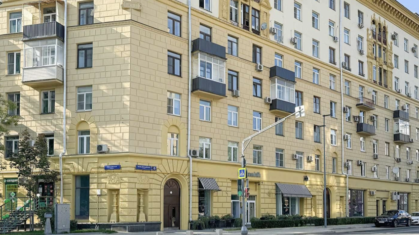 В Москве отремонтировали 400 домов с порталами входов за 10 лет