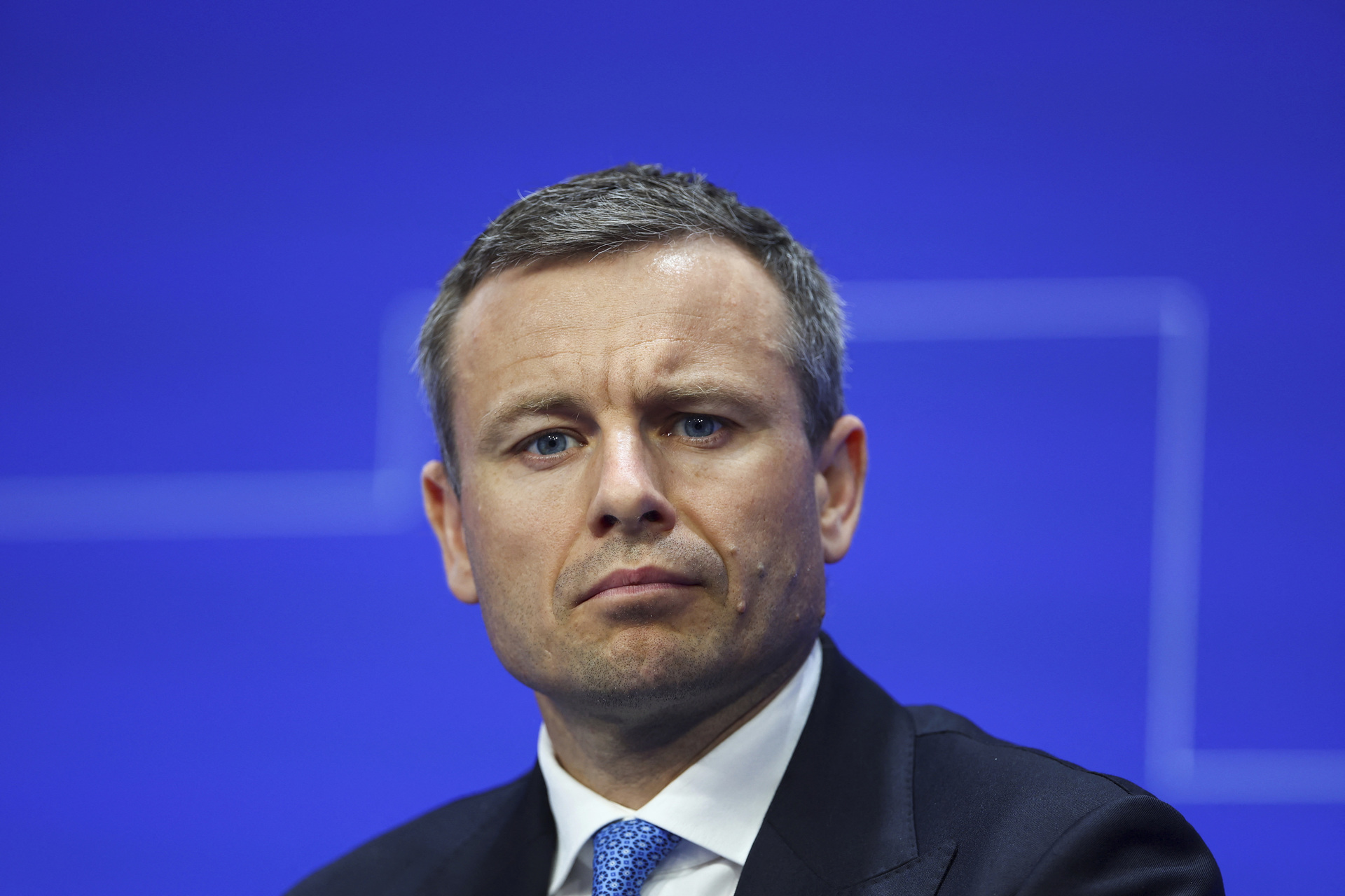 «Будет вечно отдавать долги»: как Украина оказалась в полной финансовой зависимости от Запада