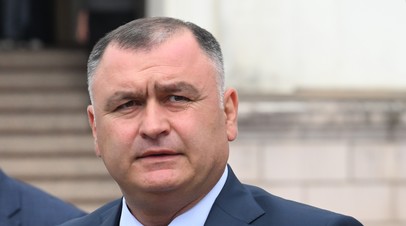 Президент Южной Осетии прибыл в Москву на празднование 80-летия Победы