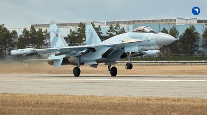 ОАК передала Минобороны партию новых истребителей Су-35С