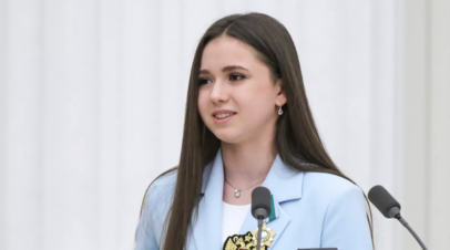 Валиева и Нестеров вместе посетили матч Кубка России между ЦСКА и «Зенитом»