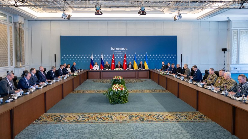 Мединский: Украина пытается «выдавить слезу» в вопросе о якобы похищенных детях