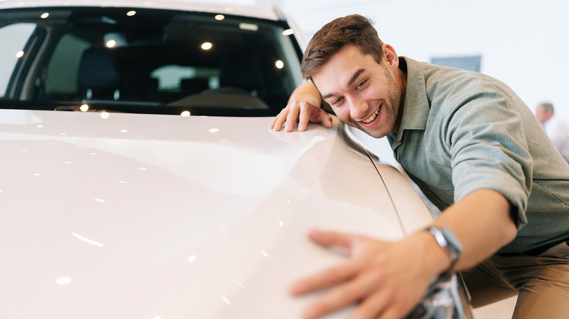 Автоэксперт Ладушкин рассказал, как новичку выбрать первую машину