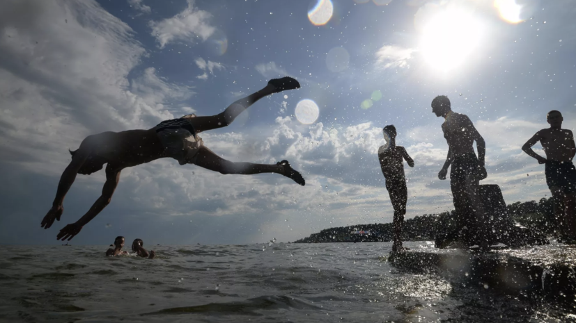 Врач Уланкина: купаться нужно только в разрешённых местах