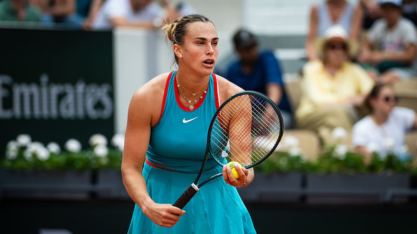 Соболенко сыграет со Свёнтек в полуфинале «Ролан Гаррос»