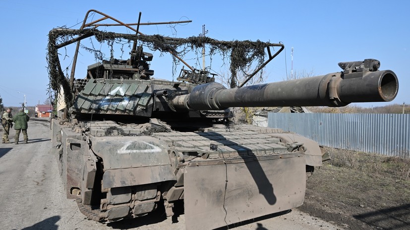 ВС России вывезли из Сумской области два подбитых танка Abrams