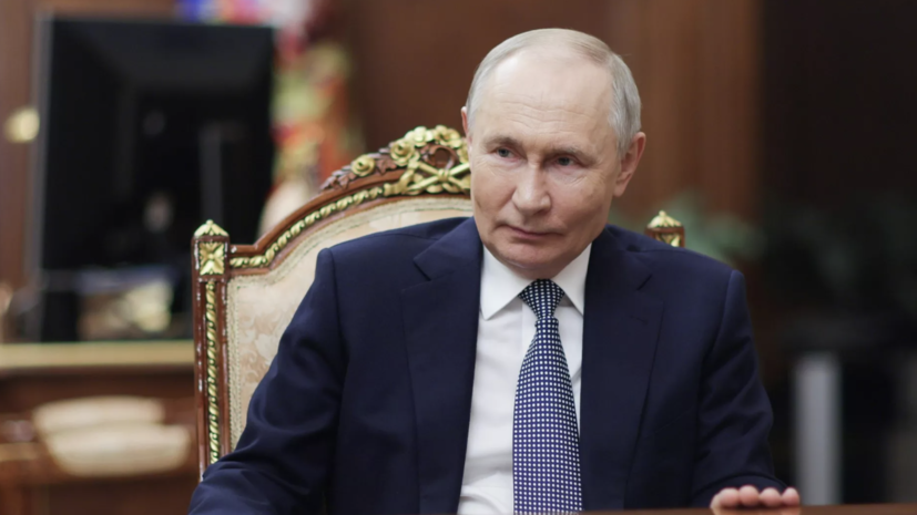 Путин призвал избавляться от иностранных вульгаризмов в русском языке