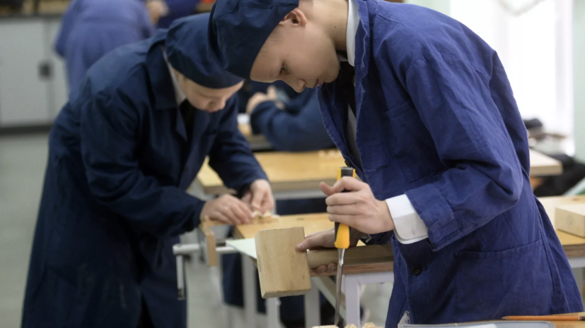 В Госдуме поддержали возвращение уроков труда в школы