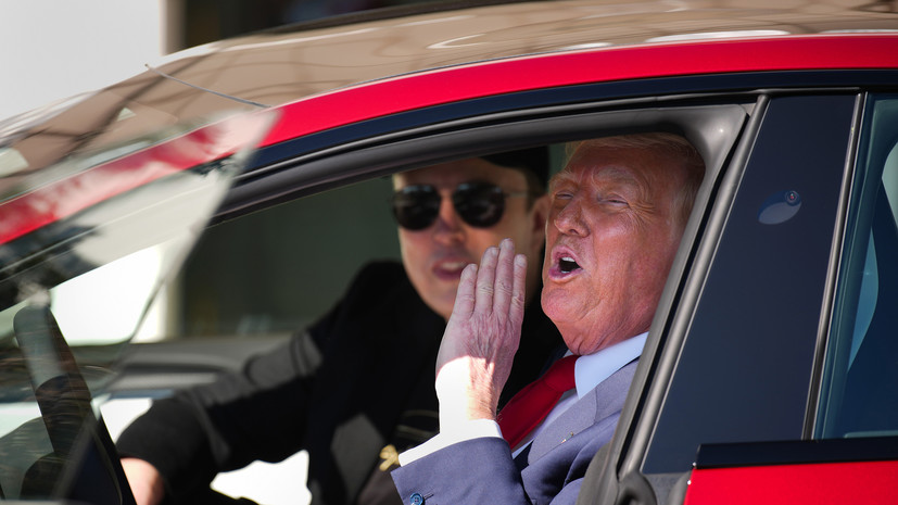 Акции Tesla обвалились почти на 9% на фоне конфликта Маска и Трампа