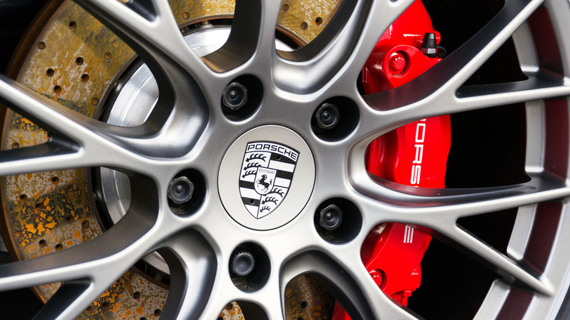 В Нижегородской области приставы передали конфискованный Porsche на нужды СВО