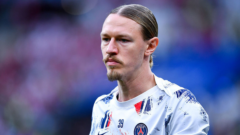 Сафонов — о приезде в сборную России: тепло на душе от вывесок на русском языке