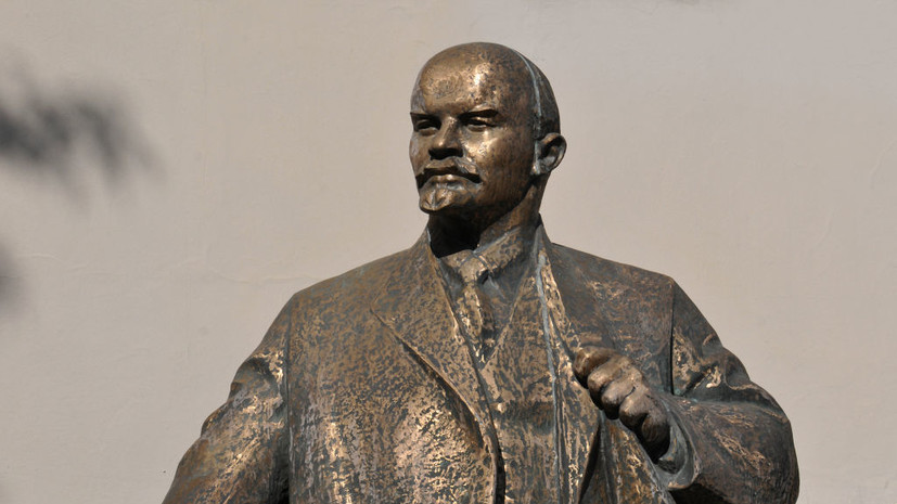 ТАСС: в Киргизии демонтировали один из самых высоких памятников Ленину