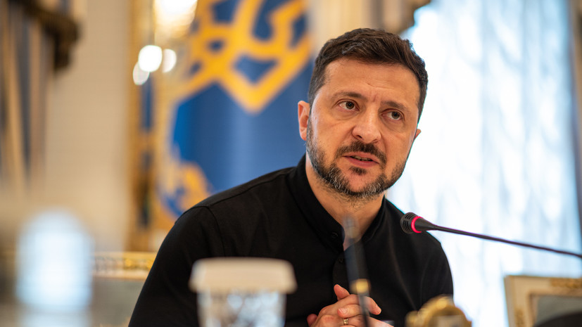 Аналитик: Зеленский пытается показать, что печётся о территориальной целостности