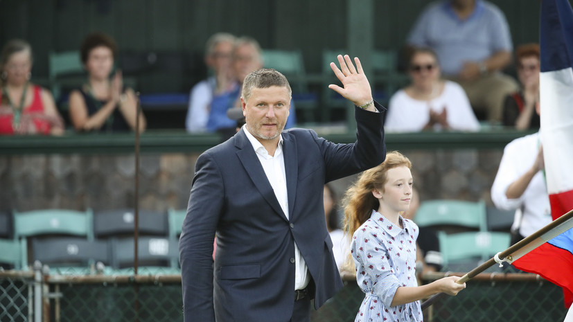 Кафельников посоветовал Медведеву пересмотреть приоритеты ради побед на турнирах