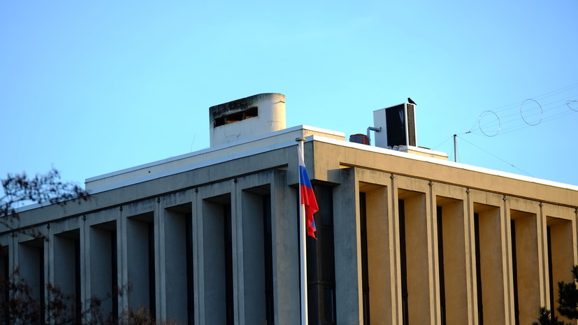 В российском посольстве в Париже прошло мероприятие в честь Дня России