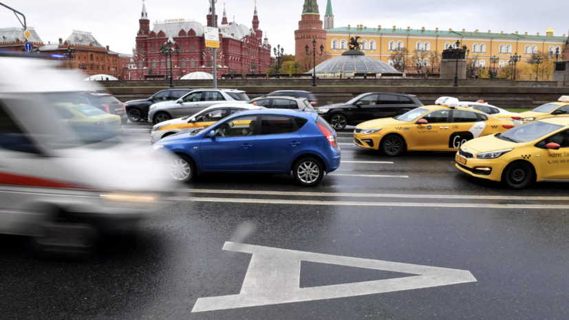 В Москве создали 500 км выделенных полос для городского транспорта