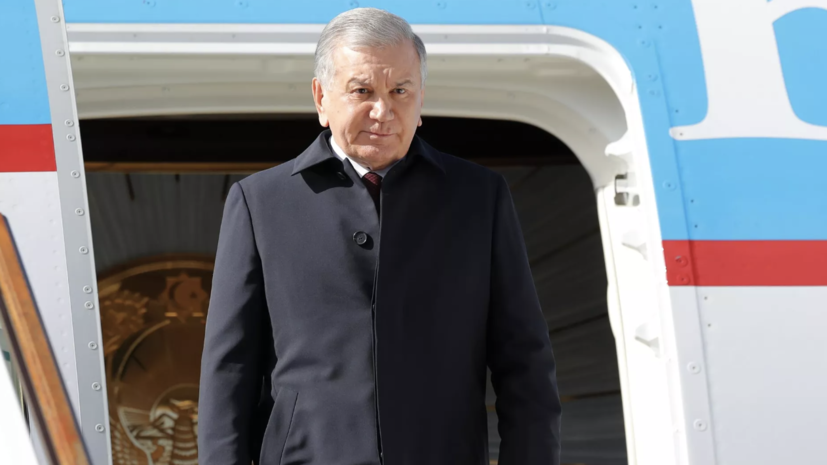 Президент Узбекистана поздравил Путина с наступающим Днём России